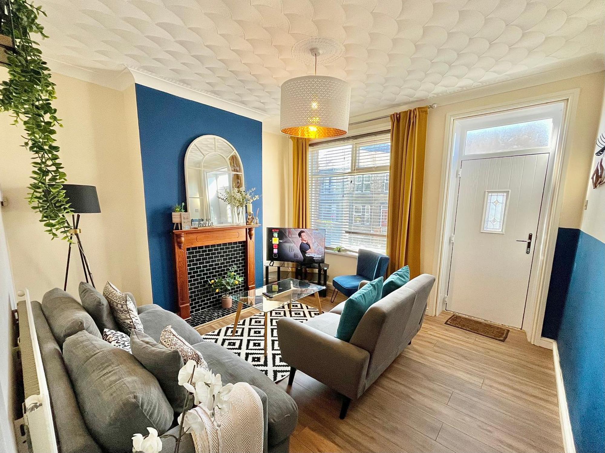 Summer Lane House-3 Bedrooms-Close To M1-Longer Stay-Free Parking Барнзли Екстериор снимка