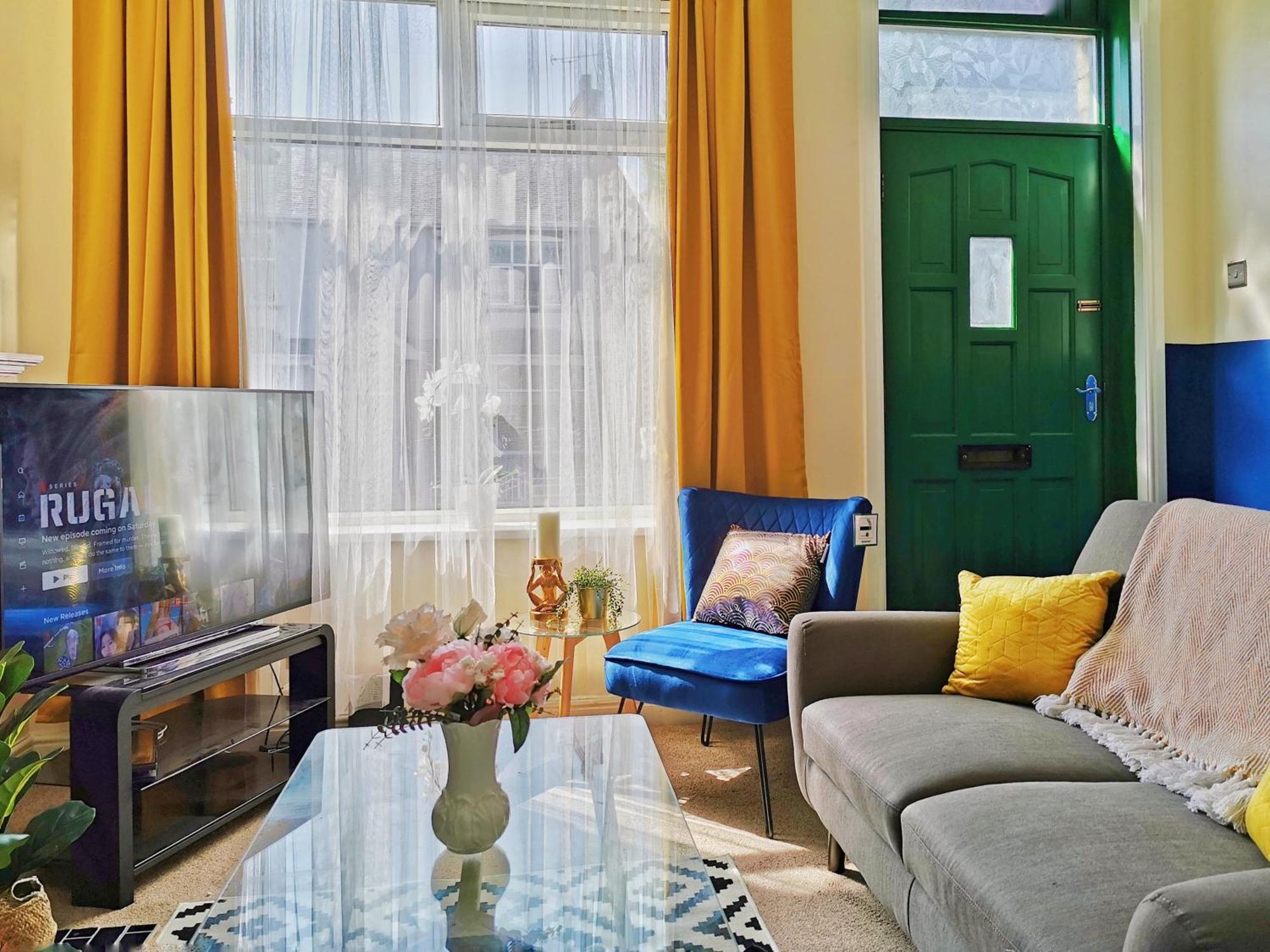 Summer Lane House-3 Bedrooms-Close To M1-Longer Stay-Free Parking Барнзли Екстериор снимка
