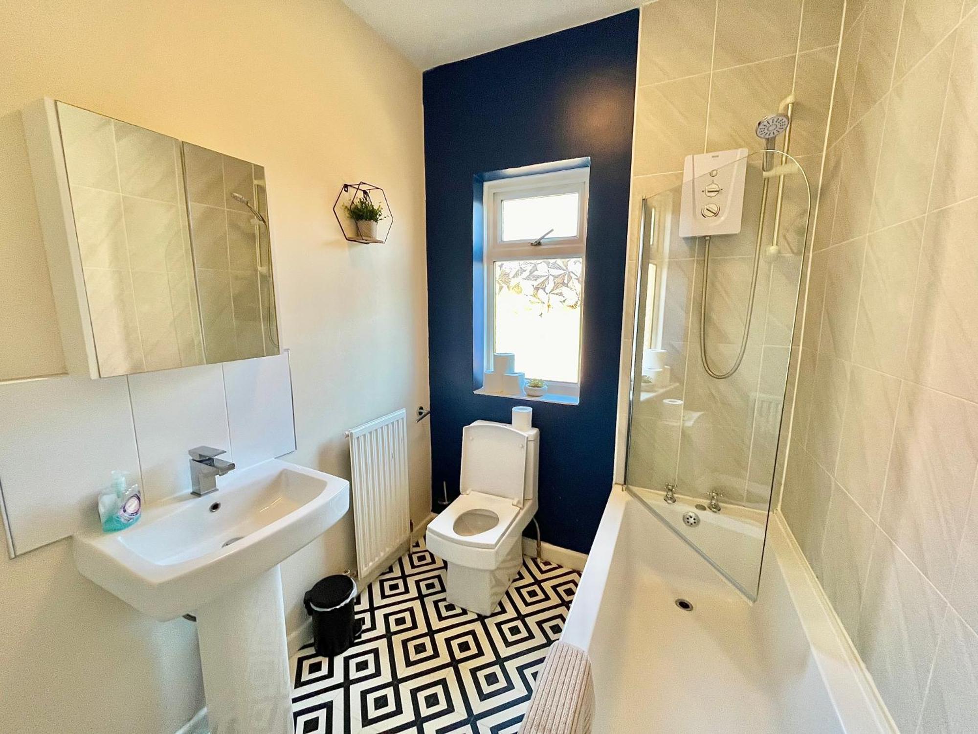 Summer Lane House-3 Bedrooms-Close To M1-Longer Stay-Free Parking Барнзли Екстериор снимка