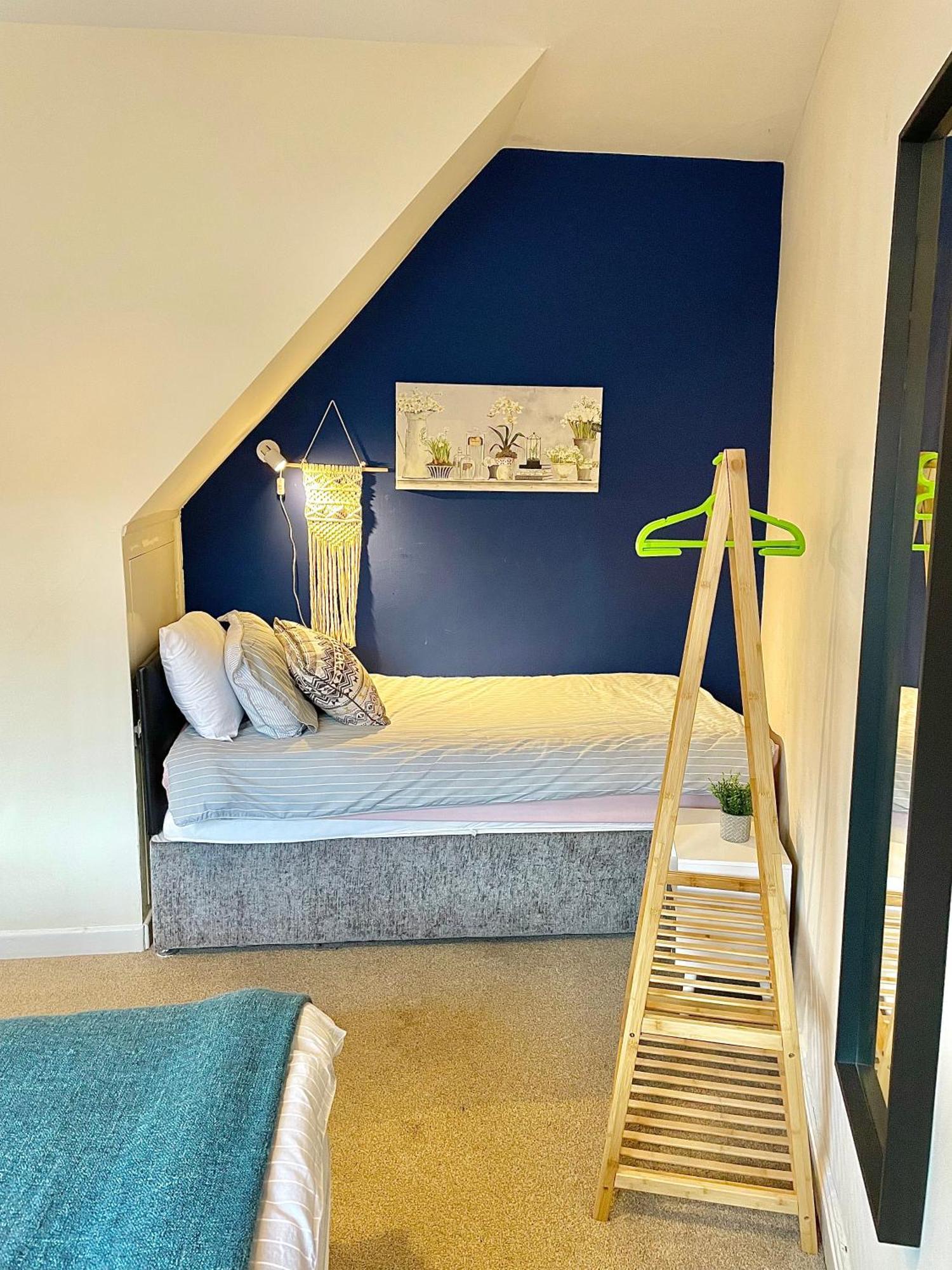 Summer Lane House-3 Bedrooms-Close To M1-Longer Stay-Free Parking Барнзли Екстериор снимка